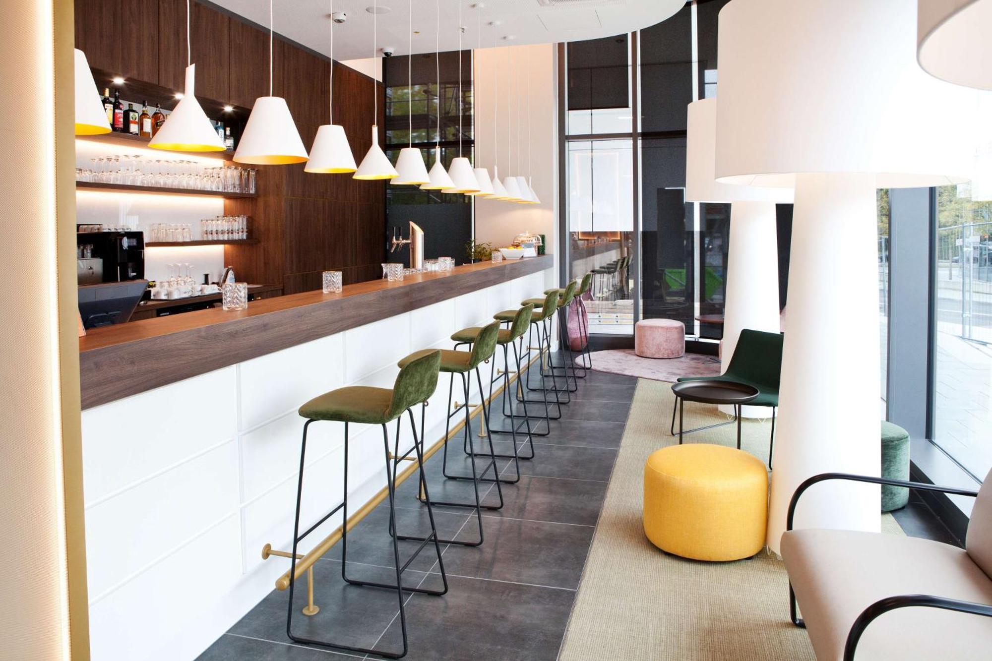 Hampton By Hilton Center East 3*