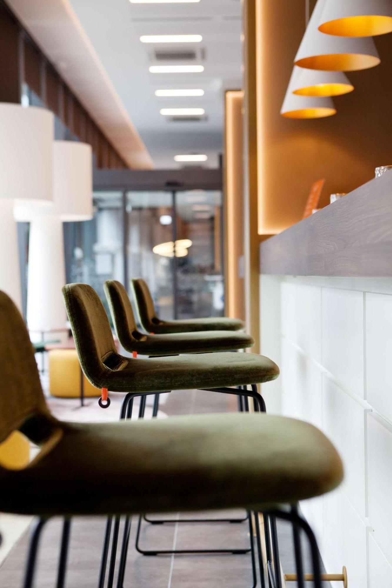 Hotel Hampton By Hilton Center East 3*