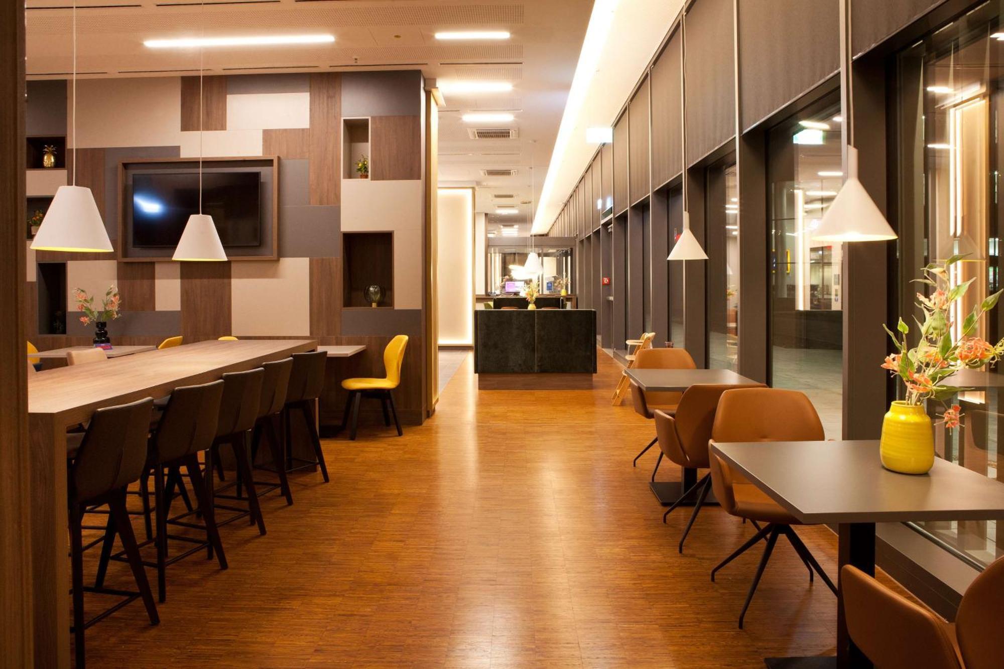 Hampton By Hilton Center East Munich