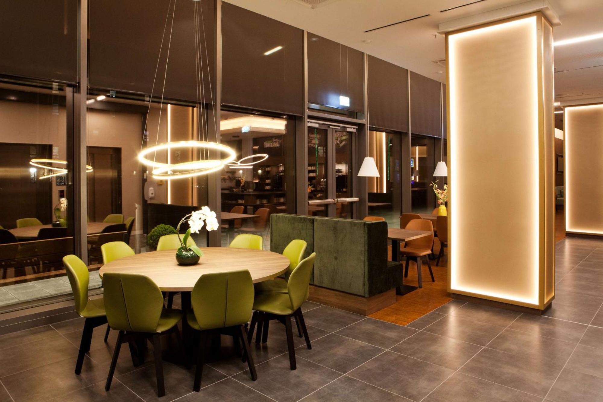 Hampton By Hilton Center East Hotel Munich
