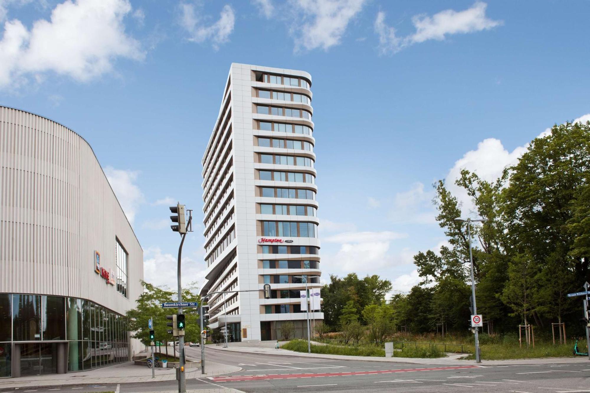Hotel Hampton By Hilton Center East