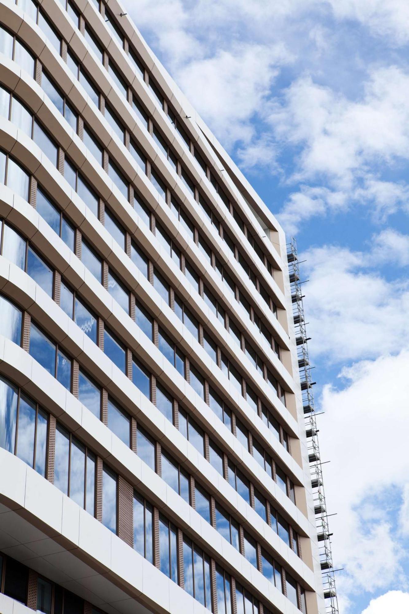 Hampton By Hilton Center East