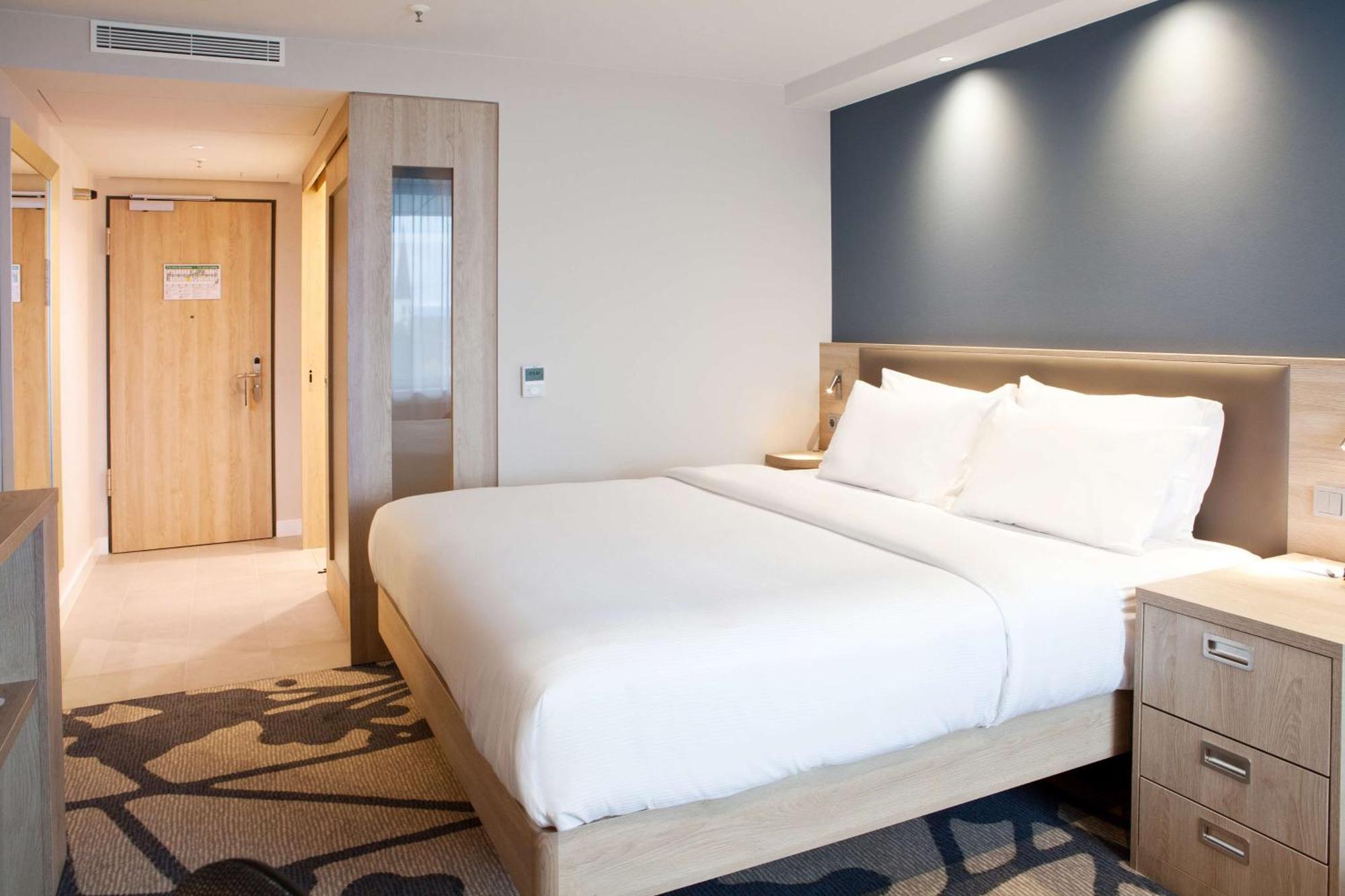 Hampton By Hilton Center East Hotel München