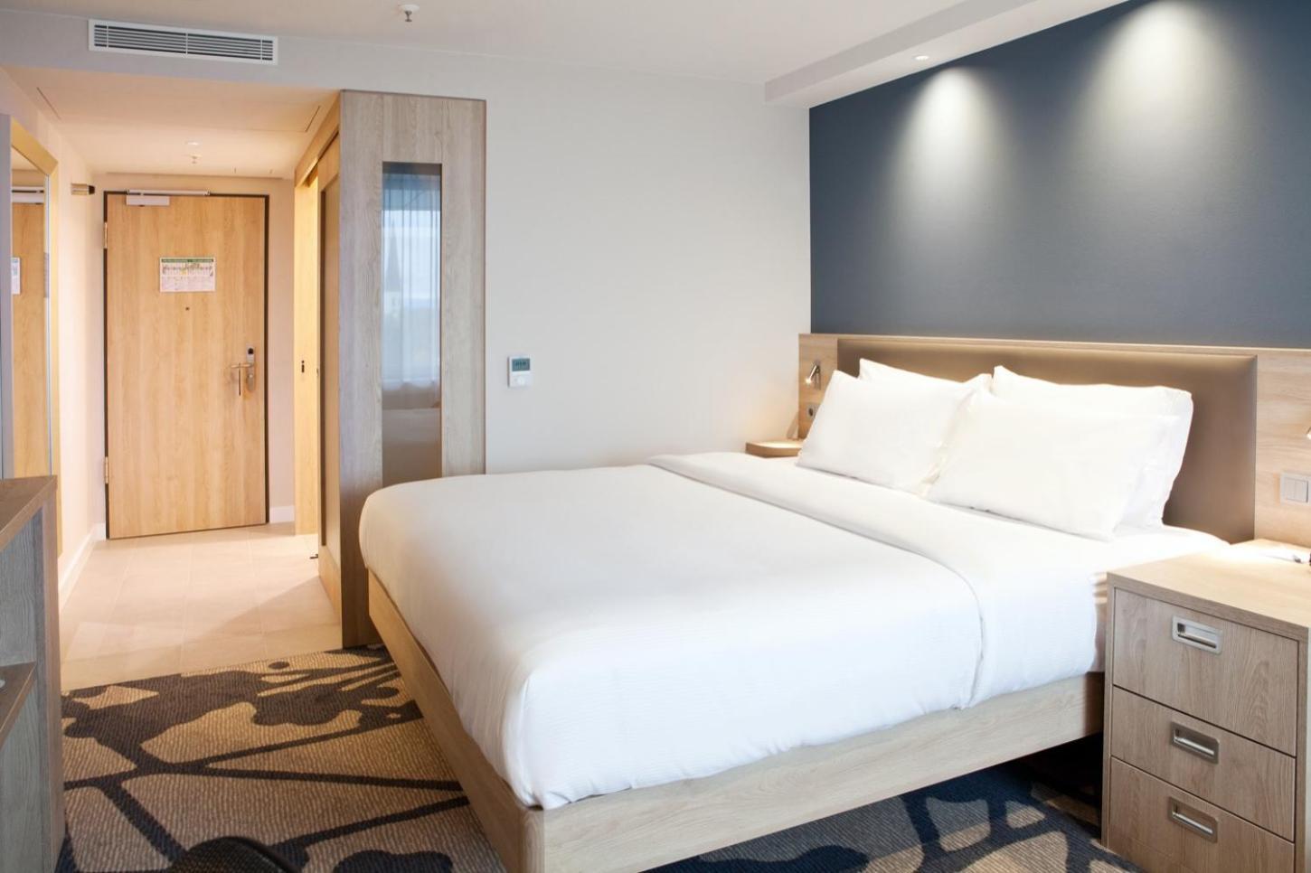 Hotel Hampton By Hilton Center East